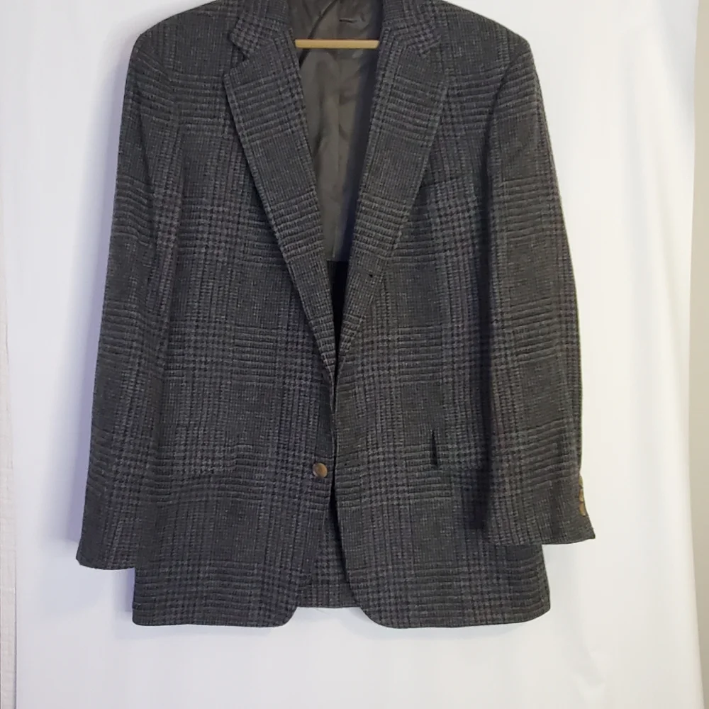 FAIRCLOUGH & CO men's 100% wool blazer, gray with hints of green/blue/maroon